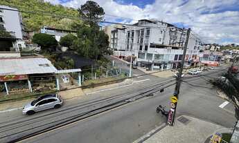 Imagem 7: Seu Novo Lar no bairro Marilândia: Cobertura com Suíte, Área Gourmet e Muito Espaço!