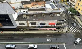 Imagem 4: Apartamento flat com 1 quarto com armário, sala, cozinha e banheiro com armário e box, vag