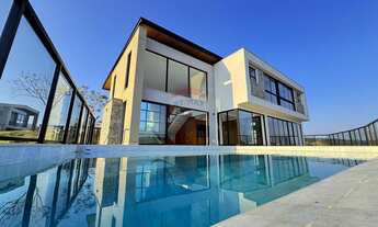 Imagem: Casa no Alphaville com 4 quartos sendo 4