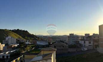 Imagem 7: Ótima cobertura de três quartos, sendo um suite, excelente área externa com uma parte cobe