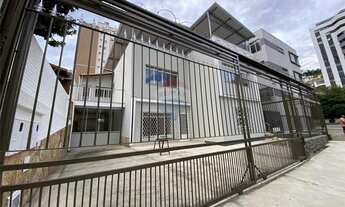 Imagem 5: Casa comercial com aprox. 200m², Três pavimentos perfazendo um total de 500m² área constru