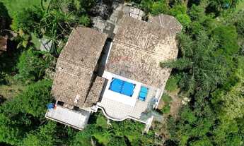 Imagem: Casa em meio à natureza em Juiz de Fora