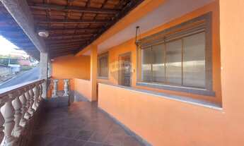 Imagem 2: Casa 3 quartos no Santa Luzia para locação, ampla, arejada, com terraço e ótima localizaçã