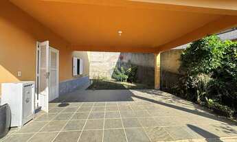 Imagem 4: Casa duplex à venda em Pequeri MG – conforto, espaço e tranquilidade em um só lugar!