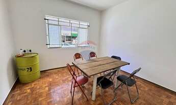 Imagem 2: Ponto Comercial Amplo com Espaços Flexíveis para Diversos Tipos de Negócios no Centro, Gra