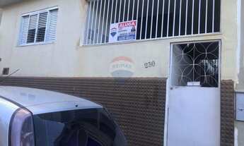 Imagem 2: Casa de 5 quartos para aluguel no bairro Vila Ideal próxima a mercados, transpote urbano e