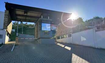 Imagem 4: Excelente terreno plano de 473m² no Condomínio Barcelona, com projeto aprovado pela prefei