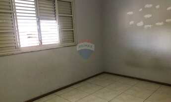 Imagem 6: Casa de 5 quartos para aluguel no bairro Vila Ideal próxima a mercados, transpote urbano e