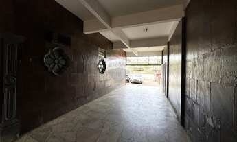 Imagem 4: Apartamento com 3 quartos, 2 banheiros, sala, cozinha e dependência de empregada, 2 lances