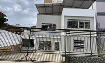 Imagem 2: Casa comercial com aprox. 200m², Três pavimentos perfazendo um total de 500m² área constru