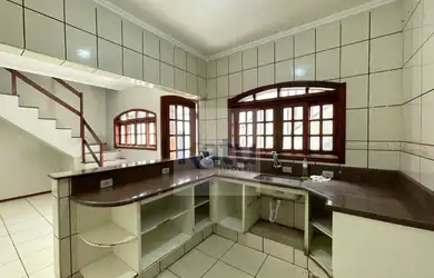 Imagem 8: Casa com Edicula à Venda ou Locação no Bairro Medeiros - Jundiai/SP