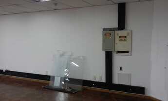 Imagem 6: Conjunto comercial na República junto ao metrô