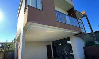 Imagem 3: CASA MODERNA A VENDA EM CRICIUMA NO BAIRRO BOSQUE DO REPOUSO POSSUINDO 03 QUARTOS SENDO 01