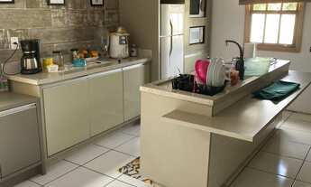 Imagem: CASA DE MADEIRA COM PISCINA SEMI MOBILIADA