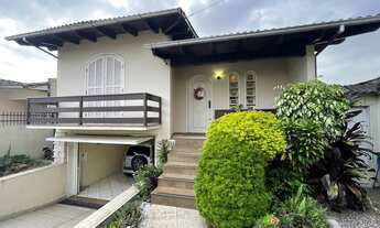 Imagem: CASA A VENDA SEMI MOBILIADA A VENDA NO BAIRRO