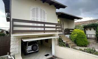 Imagem 2: CASA A VENDA SEMI MOBILIADA A VENDA NO BAIRRO MICHEL EM CRICRIÚMA COM 03 DORMITÓRIOS SENDO