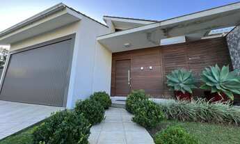 Imagem 2: CASA DE ALTO PADRÃO A VENDA EM CRICRIÚMA NO BAIRRO PIO CORREA COM 03 DORMITÓRIOS SENDO 01