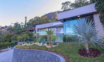 Imagem 2: Fantástica Casa no Comary