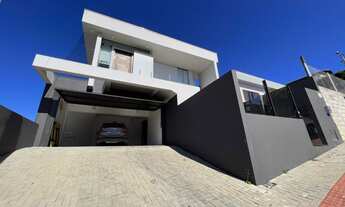 Imagem 2: CASA DE DOIS PISOS A VENDA COM VISTA PARA CIDADE DE CRICIÚMA NO BAIRRO MINA BRASIL POSSUIN