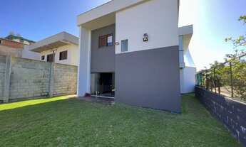 Imagem 7: CASA DE DOIS PISOS A VENDA COM VISTA PARA CIDADE DE CRICIÚMA NO BAIRRO MINA BRASIL POSSUIN
