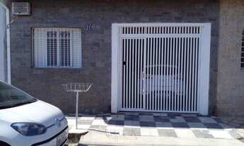 Imagem 2: Casa com 2 dormitórios e garagem em Lorena - SP