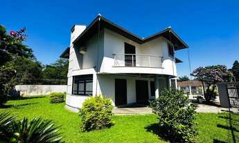 Imagem: CASA A VENDA EM CRICIUMA COM 4 DORMITORIOS