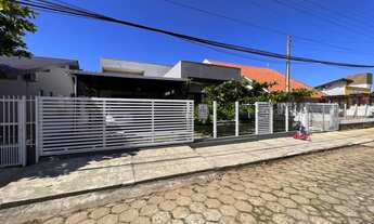 Imagem: CASA A VENDA COM 3 DORMITORIOS SENDO 3 SUÍTES