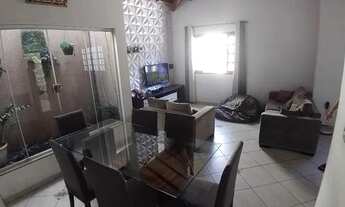 Imagem: Casa com piscina no Jadim Satélite