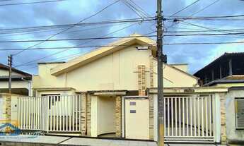 Imagem: Casa de 3 quartos á venda no bairro Bela