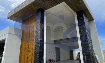 Imagem: Casa á venda com 3 suítes no Balneário