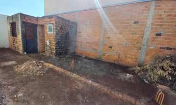 Imagem 2: Casa à venda Jardim São Francisco, com 3 quartos sendo 1 suite com 120 m²