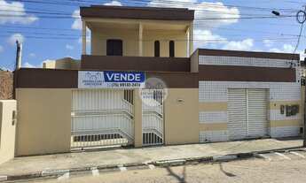 Imagem: À Venda Casa 6 Quartos Reformada - Parque