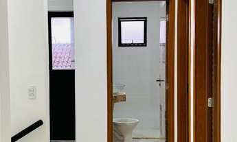 Imagem 6: Casa Sobreposta em Condomínio Fechado C/ Piscina Próximo à Praia