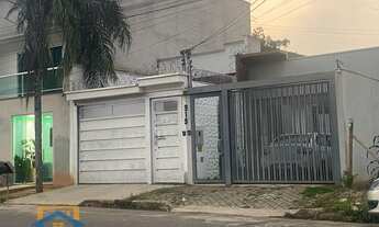 Imagem: Casa com piscina no Residencial Bethânia