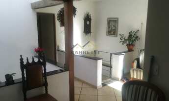 Imagem 4: Sobrado à venda com 211,91m² de construção, 4 quartos (sendo 1 suíte) e 3 vagas de garagem