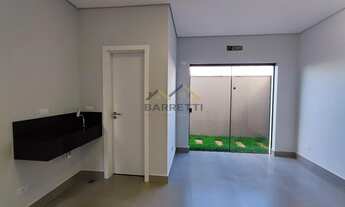 Imagem 5: Sobrado à venda de 237,5m², com 3 quartos sendo suítes, 5 banheiros e piscina, no Condomín