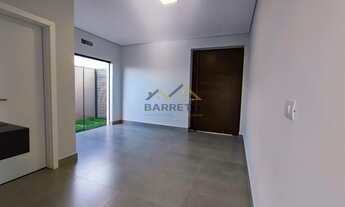 Imagem 7: Sobrado à venda de 237,5m², com 3 quartos sendo suítes, 5 banheiros e piscina, no Condomín