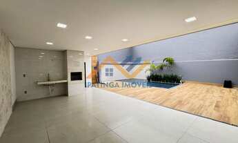 Imagem 4: Casa deslumbrante de 3 dormitórios, sendo 2 suítes e 1 com closet, à venda no charmoso bai