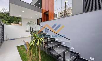 Imagem 2: Casa deslumbrante de 3 dormitórios, sendo 2 suítes e 1 com closet, à venda no charmoso bai