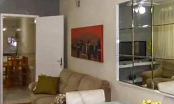 Imagem 3: Tatuapé - Perto Metrô Carrão - Casa à venda com 225m², 3 quartos e 2 vagas, ótimo local