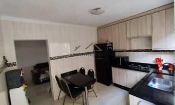 Imagem 4: Sobrado à venda de 200m² com 5 quartos e 4 banheiros, no Serra Verde