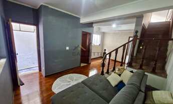 Imagem 2: Sobrado à venda de 146m², com 3 quartos, sendo 1 suíte, 4 banheiros e 2 vagas de garagem