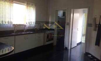 Imagem 7: Sobrado à venda de 312,5m² com 4 quartos suítes, 6 banheiros, piscina e 4 vagas de garagem