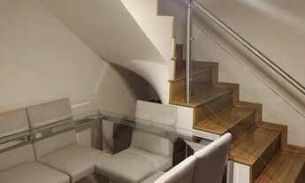 Imagem 2: Encante-se com Este Sobrado de Luxo na Parada Inglesa: Espaço, Conforto e Sofisticação em