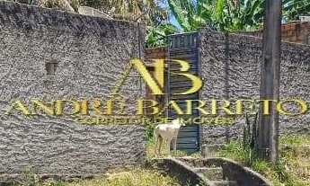 Imagem: Casa Com Terreno Amplo à Venda em Simões