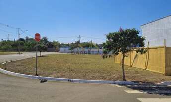 Imagem: Terreno á venda medindo 298 m² no Condominio