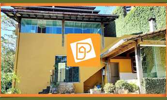 Imagem: Casa à venda na Castelanea em Petrópolis