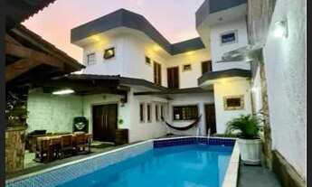 Imagem 4: Casa com Piscina e Espaço Amplo ? Troca por Imóvel ou Veículo!