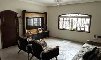 Imagem 7: Sobradão Espaçoso na Mooca com 4 Quartos e Área Gourmet