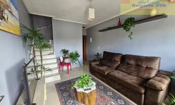 Imagem 5: Sobrado Elegante no Jardim Primavera - 2 Suítes, Quintal com Churrasqueira e 3 Vagas!